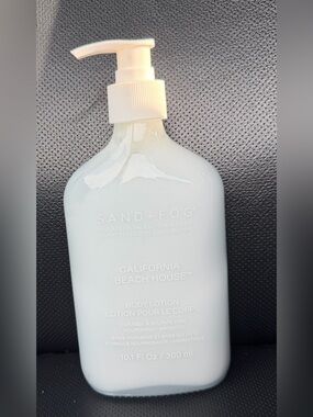 ✨New✨  Sand + Fog: California Beach House Body Lotion (300mL glass bottle)